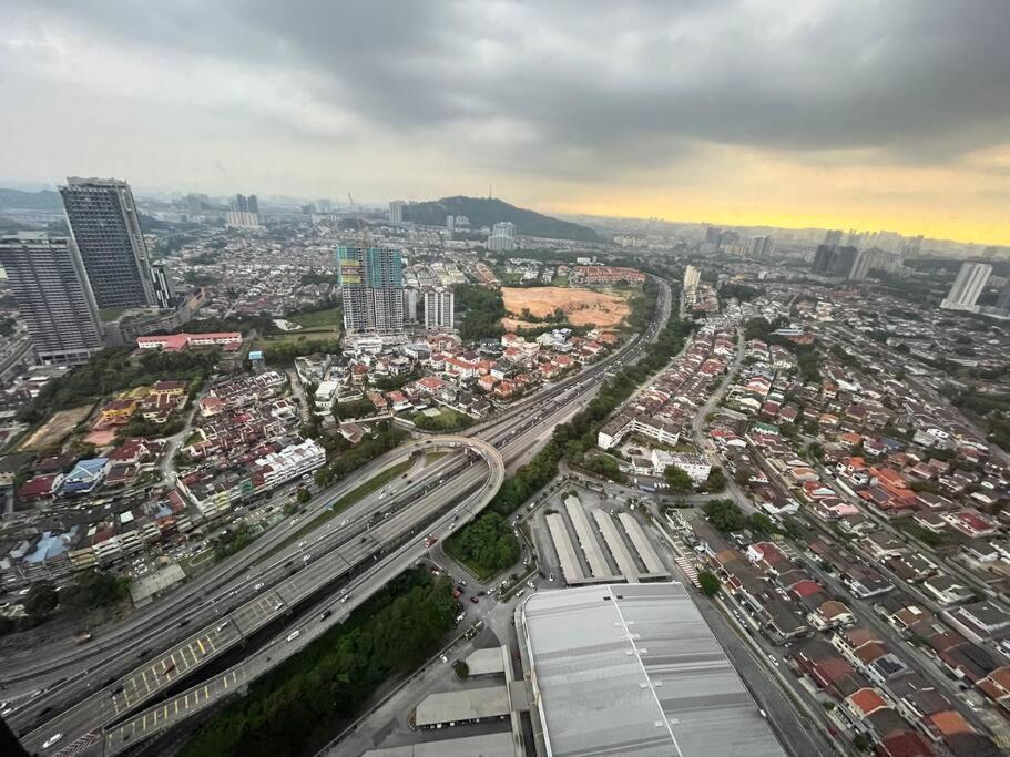 Minion's Land At Arte Cheras Kl Apartment *
